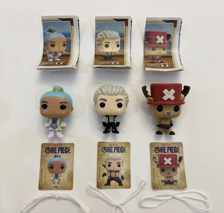 фигурки из киндер ONE PIECE: Смокер, Чоппер, Виви