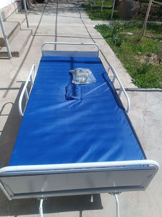 Медицинский кровать