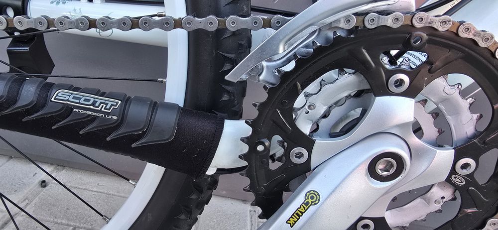 Скот с 2 амортисьора. Нов 26ц.L разм.