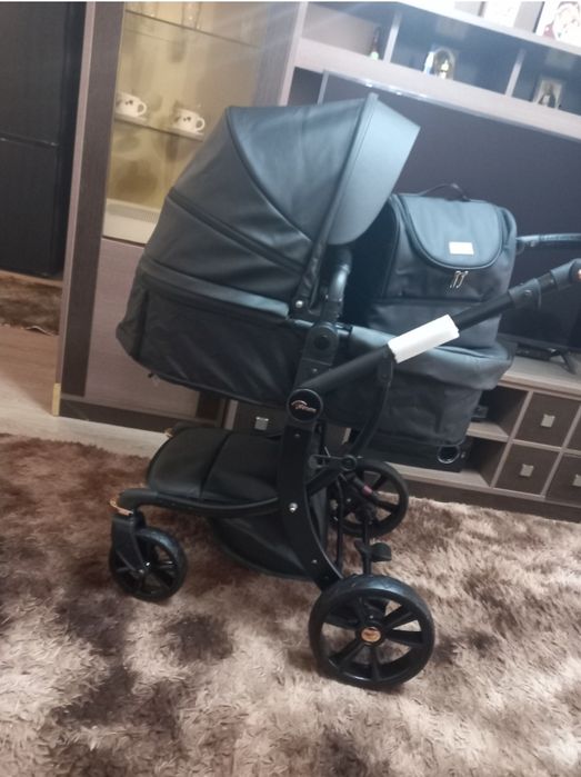 Продается коляска, в хорошем качестве