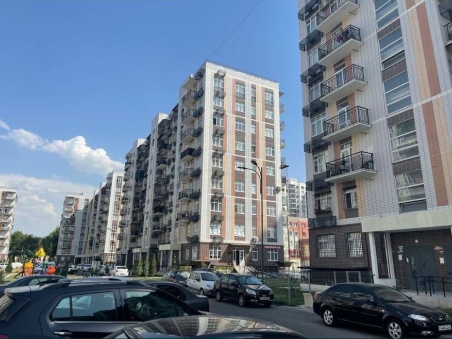 Новостройка Golden House 2/2/9 Карасу Авайхон 70м2