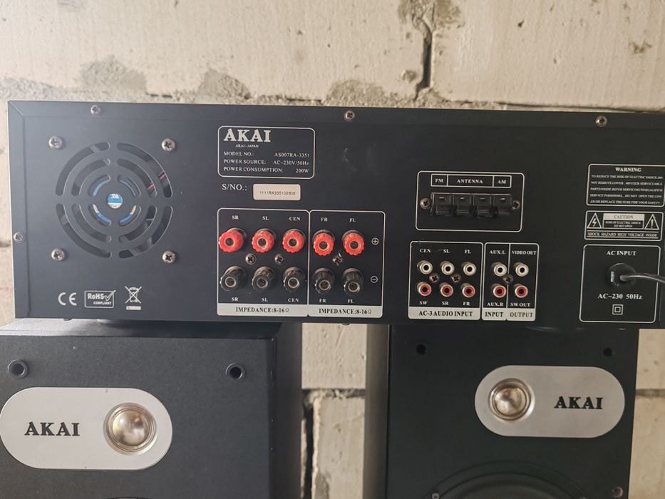 Sistem audio Akai