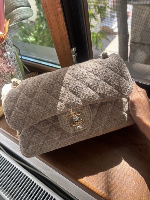 Pre-owned Chanel Flip