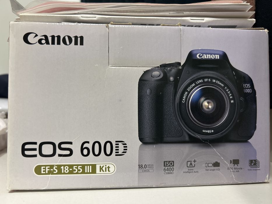Canon EOS 600D EF S 18-55 lll