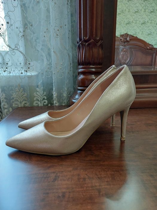 Kevin brendi kabluki sotiladi