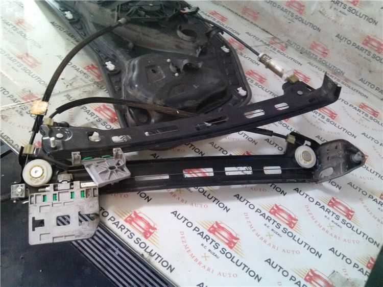 Macara geam usa dreapta fata volkswagen passat cc