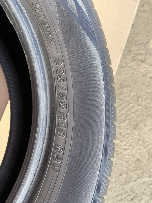 Продам шины состояние нового