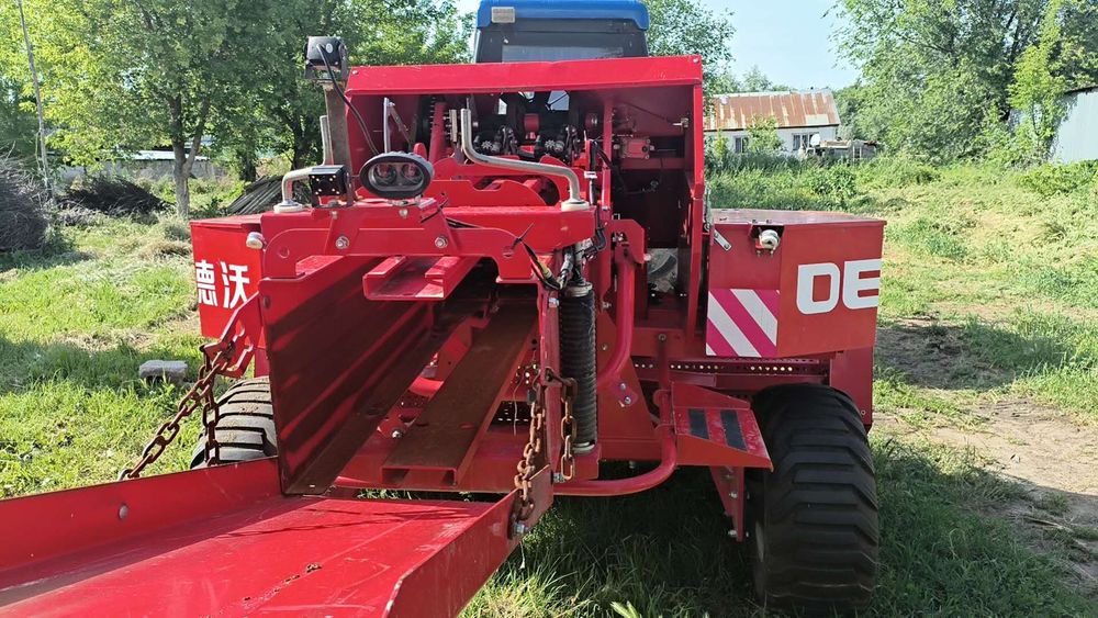 Продам трактор,прец