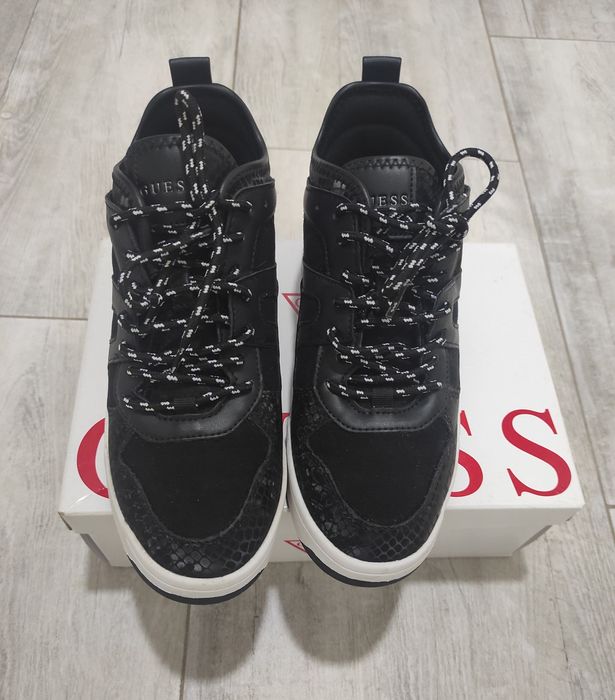 Дамски маратонки Guess