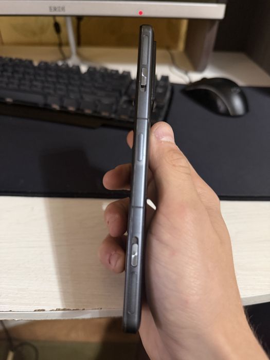 Продаю POCO F4 GT