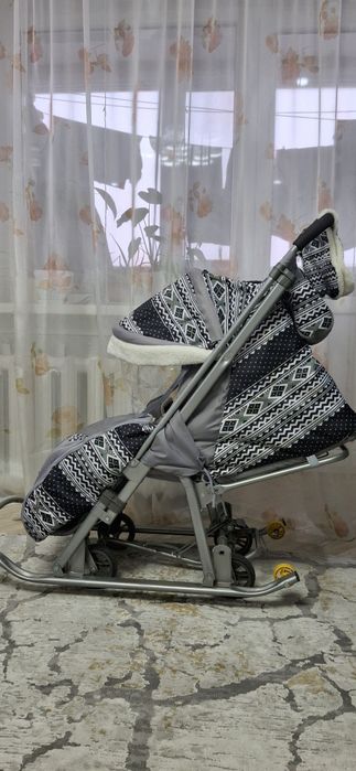 Продам санки коляска
