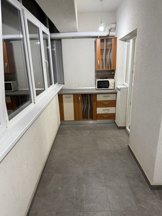 Inchiriez apartament 2 camere DECOMANDAT 65mp