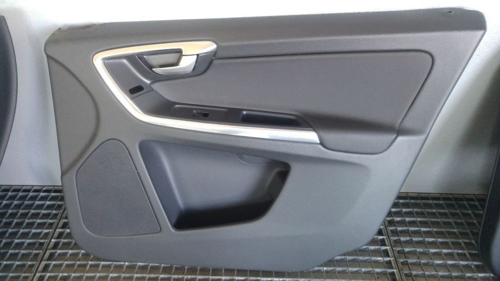 fata usa dreapta fata volvo xc60 2010-2014 30766388rh