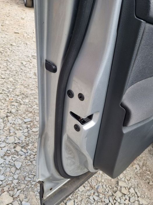 Usa Stanga Fata Volkswagen Tiguan 5N 2007 - 2011 SUV 4 Usi SILVER (1481)