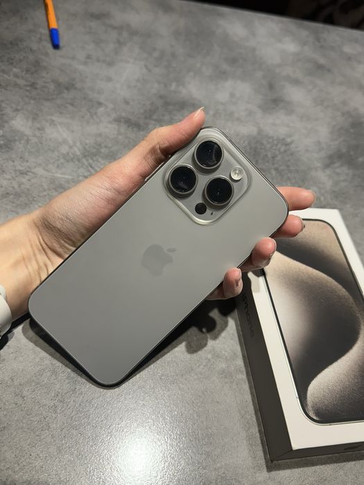 Продам Iphone 15 pro