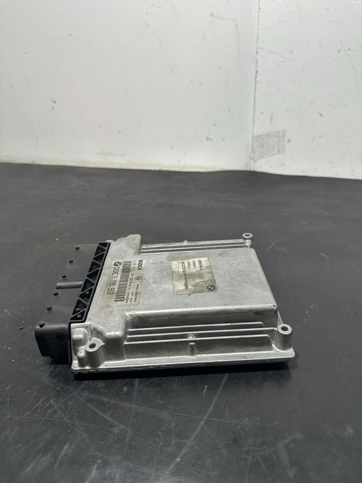 Calculator ECU motor BMW Seria 5 E60 E61 525d 2.5 diesel 7795553