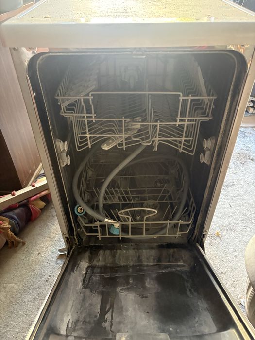 Продам посудомойки Candy и Indesit IDE 44