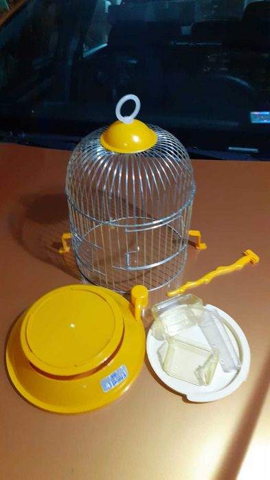 Клетка за декоративни птички