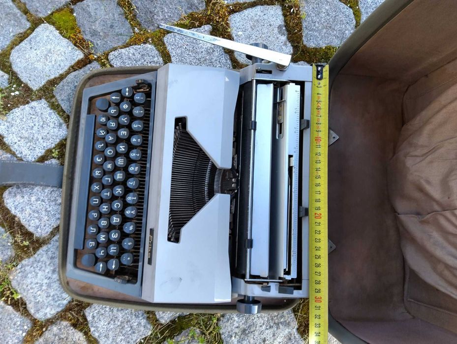 Старинна пишеща машина ЕРИКА, Erika