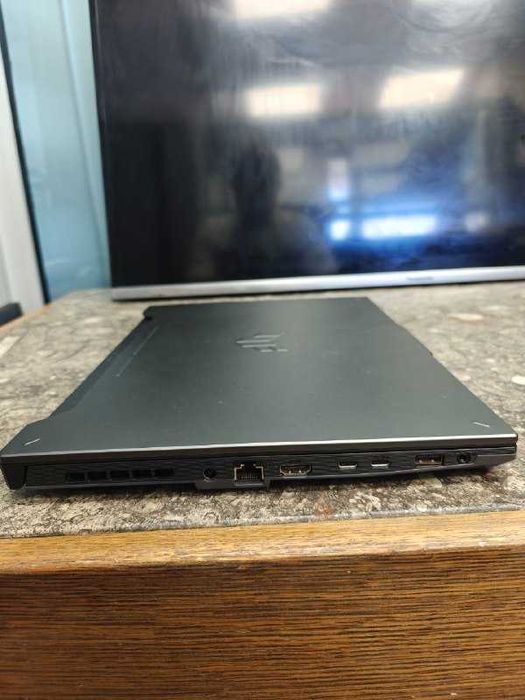 Запазен лаптоп Asus Gaming A-15 с висока производителност Екран - 15.6 инча FHD