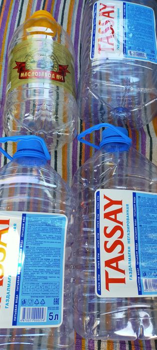 Продаю 5литровые чистые баклажки