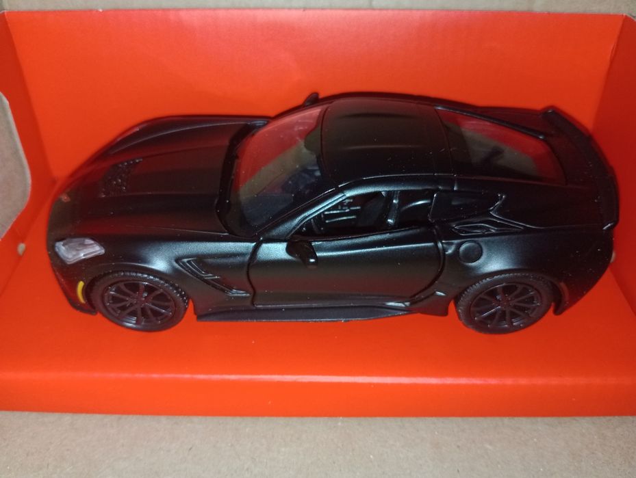 Модели машин 1/32. Black