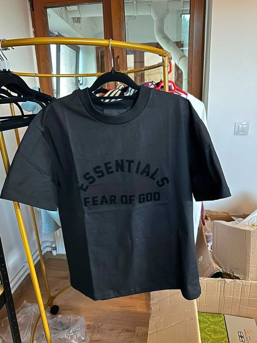 Tricou essentials negru marimea Xl