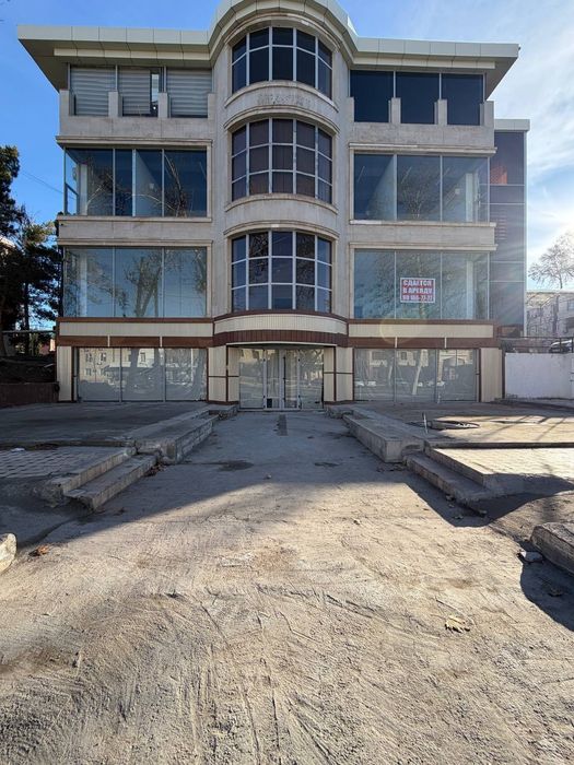 Ул. Абай Ор-р Посольство Казахстана первая линия нежилое помещение