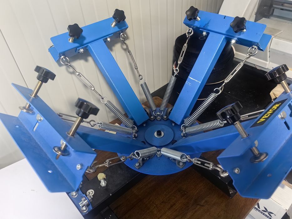 Ръчен каросел четири цвята