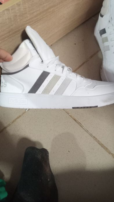 Мъжки кожени кецове Адидас