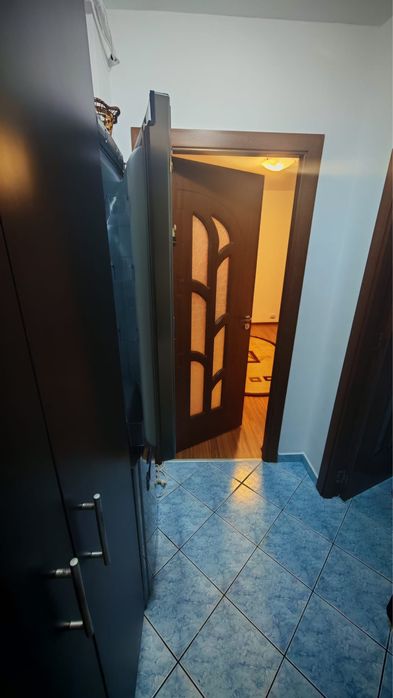 Inchiriez garsoniera Vitan