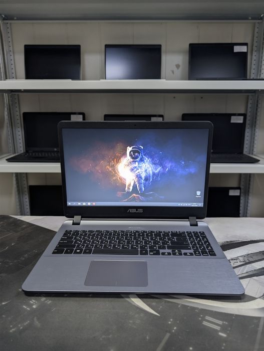 Ноутбук Asus X507M