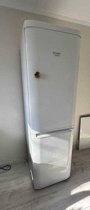 Холодильник АРИСТОН