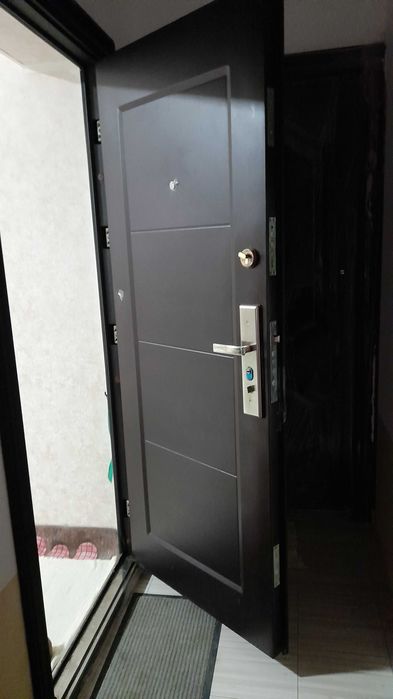 Продаётся квартира Мирзо Улугбекский район,Метро  Буюк Ипак йули