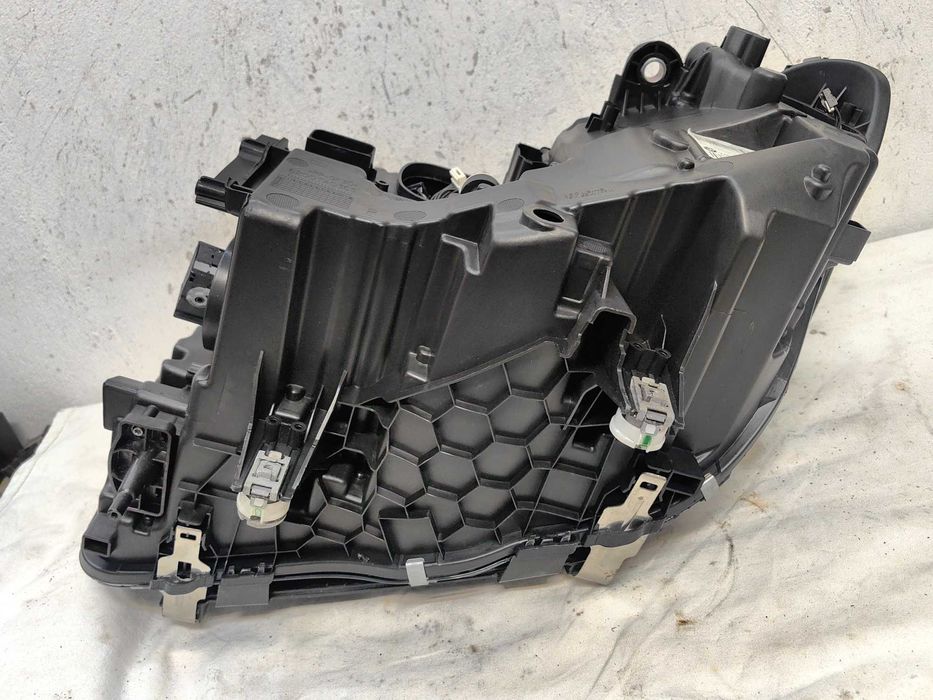 Оригинални  фарове Ляв Десен  БМВ  BMW X3 X4 G01 G02 Adaptive Led