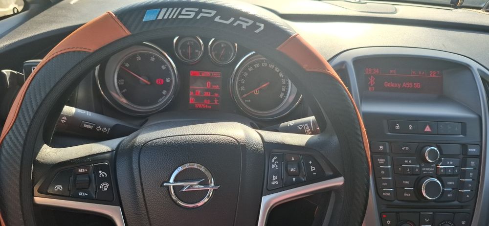 opel astra 2016 17000km