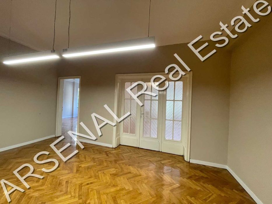 Дава се под наем Офис в София, Център - 110 кв.м за 800 € - Снимка #7