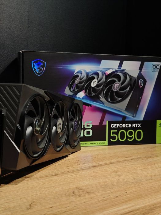 RTX 5090 MSI gaming x