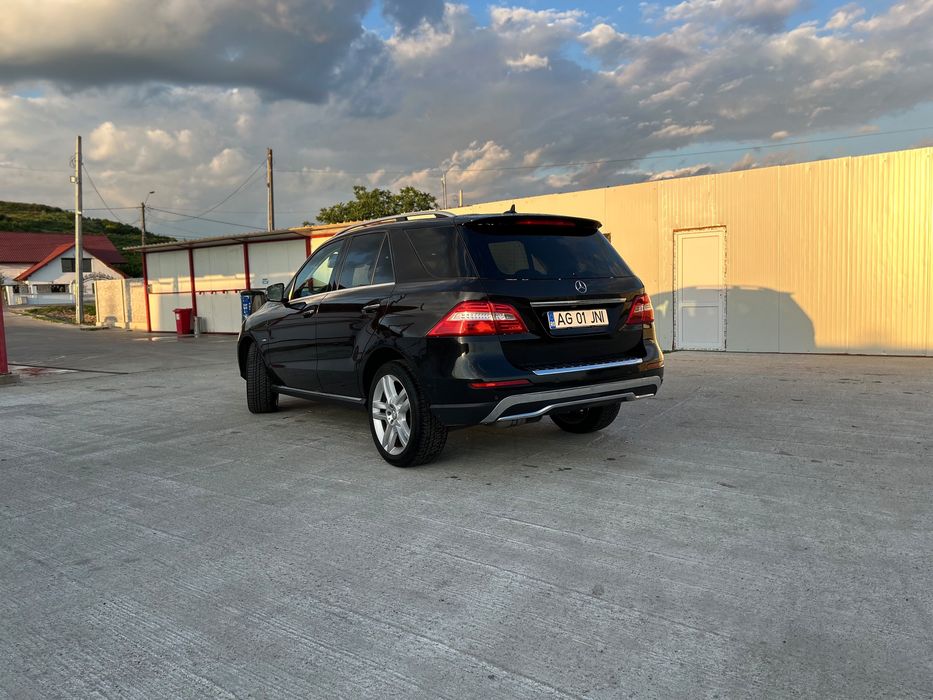 MERCEDES-BENZ ML-Class 2012 — imagine 3