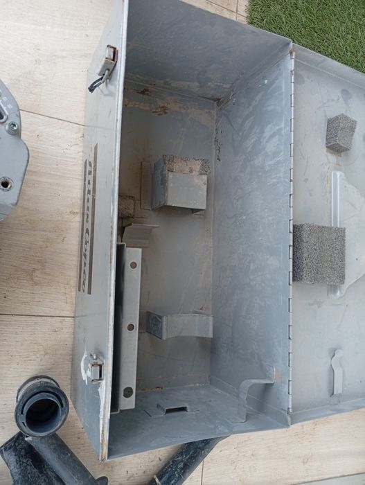 Mașina de făcut șanțuri curent