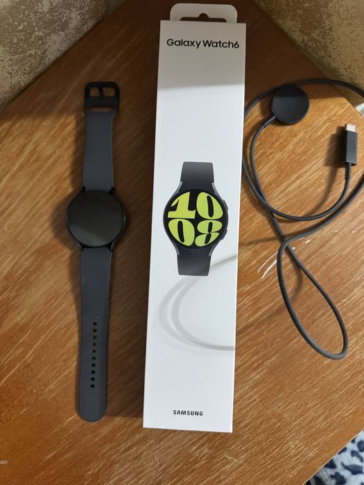 Продам смар часы samsung 6