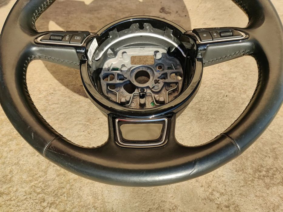 Volan S Line din piele cu comenzi Audi A6 A7 A8 2011-2018 Cod 611013700 / 4G0419091R