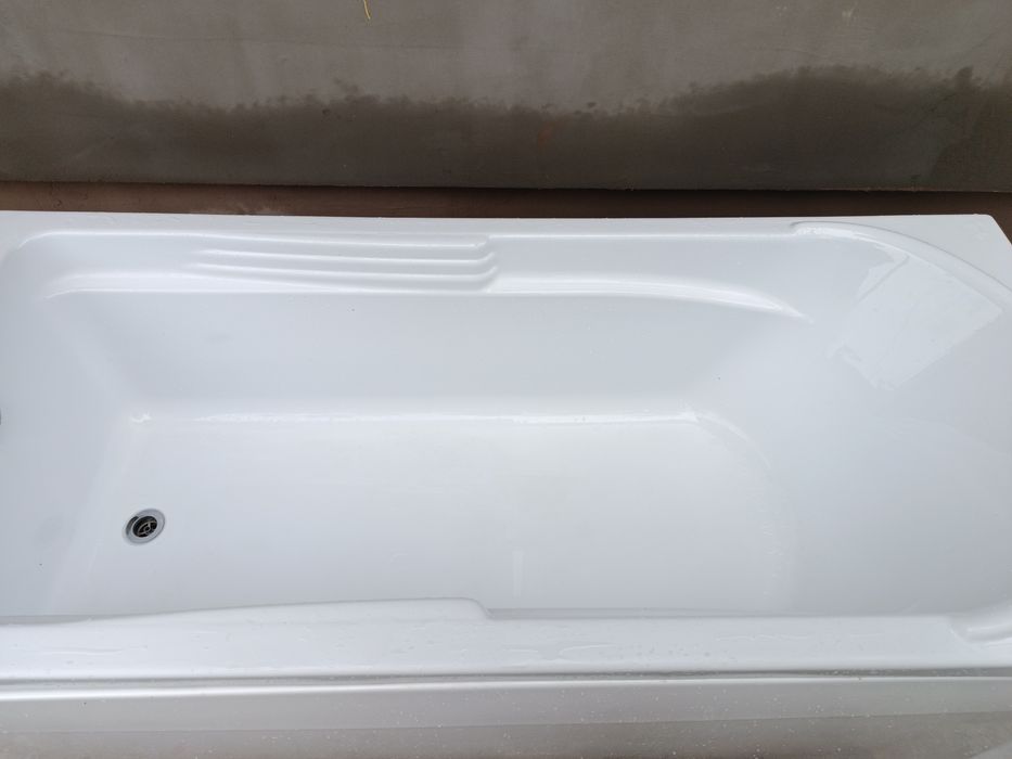 Cadă 180x80 din acril