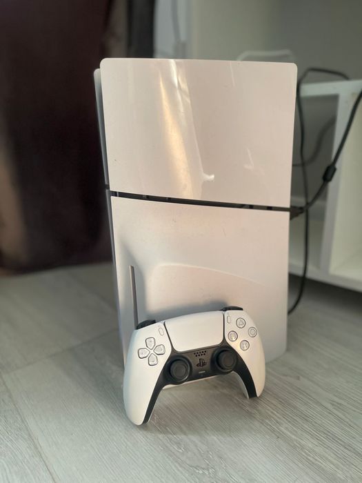 Playstation 5 в идеальном мсостоянии