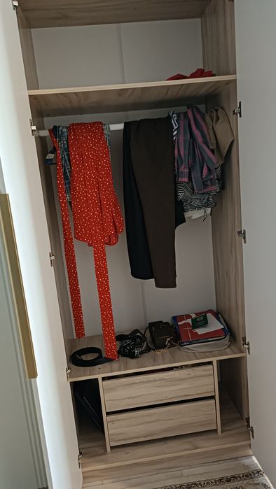 Продам 6 дверный шкаф