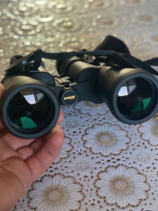 Бинокъл Nikon Aculon A211 10-22X50