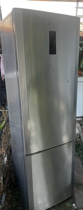Продам холодильник на запчасти