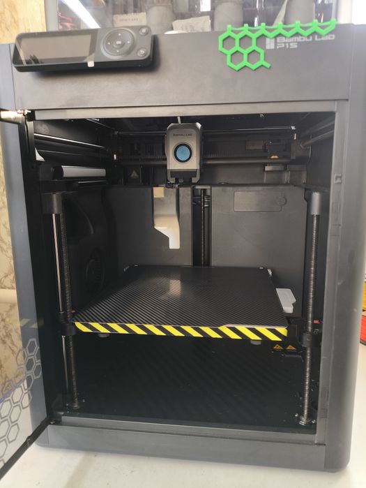 Продам 3 Д принтер Bambu Lab P1S