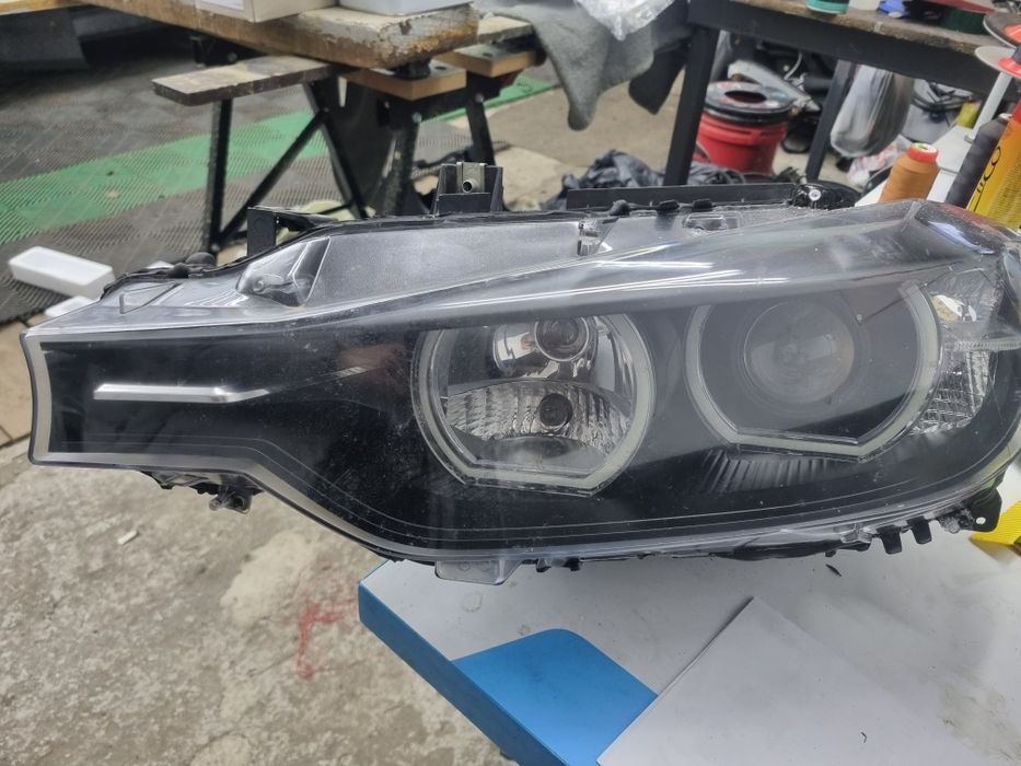 Faruri BMW F30 custom