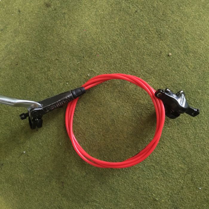 задний гидравлический тормоз велосипедный